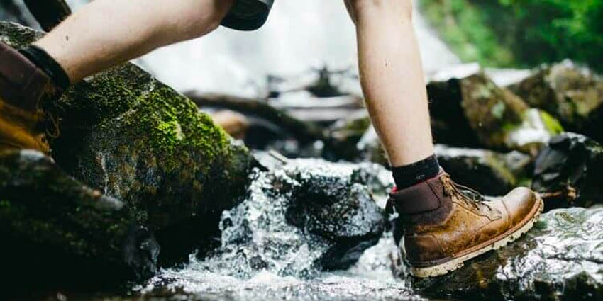 hiking boots waterproof